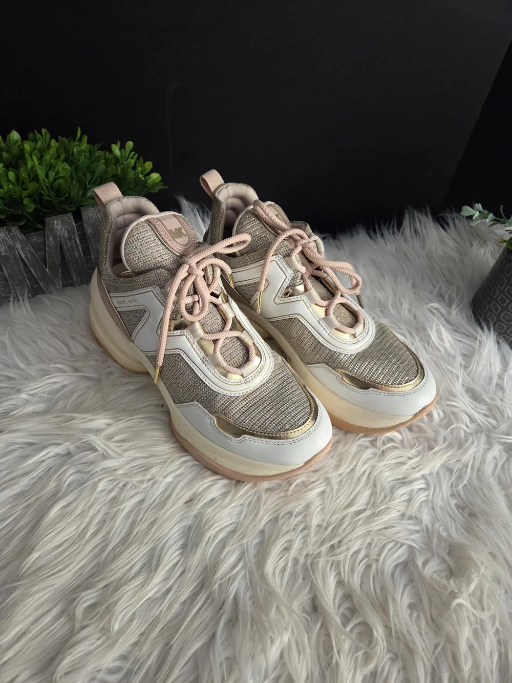 Michael Kors Olympia Women's Pink, White, Gold Platform Trainer Sneakers. Size 9